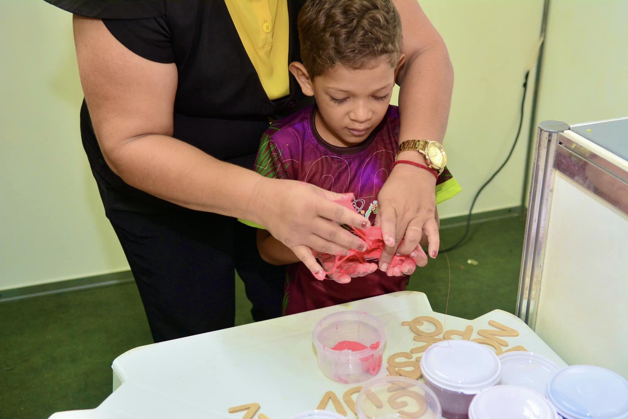 404346129_870323768426533_8613056603614286324_n